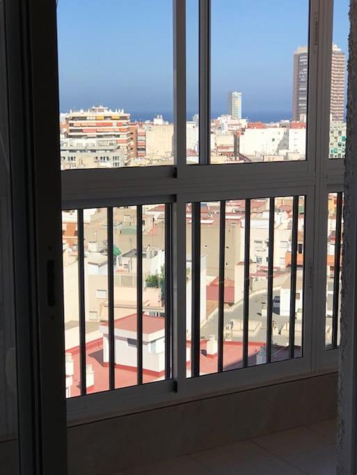 Апартаменты Apartamento Aitana.Esta A 2 Km De La Playa Andando Аликанте Экстерьер фото
